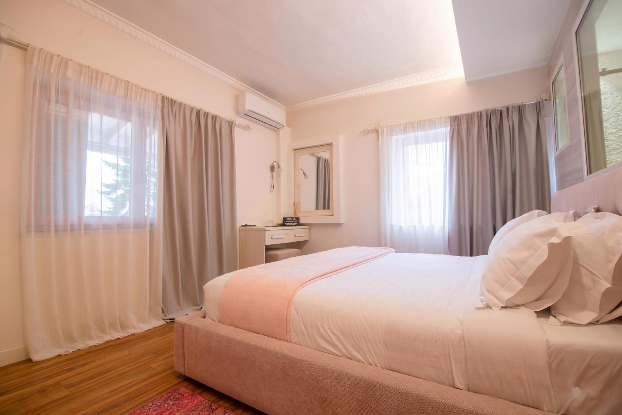 Meri Boutique Hotel Korce Phòng bức ảnh